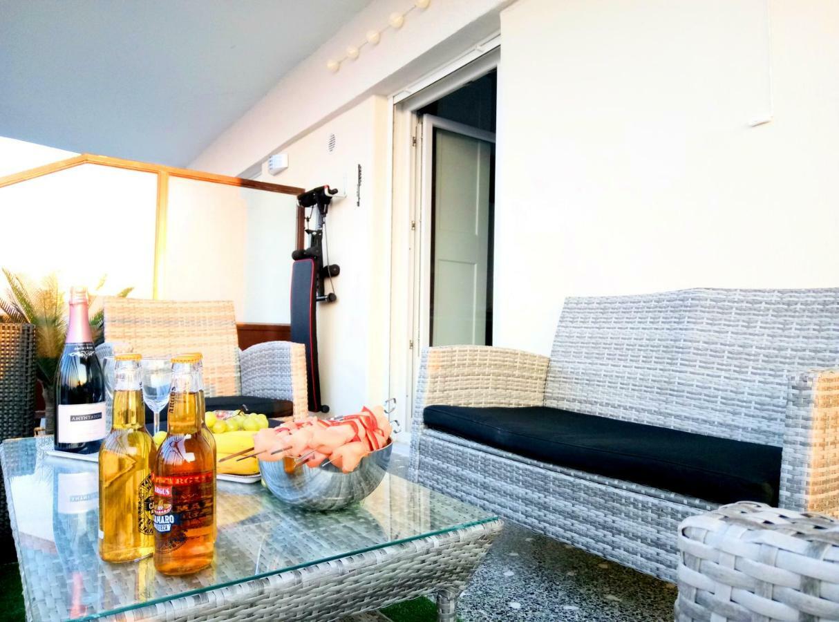 Pure Bliss Luxury Beachfront Apartment With Panoramic Sea Views, Electric Bbq, Gym Equipment And More Agia Trias Exteriör bild