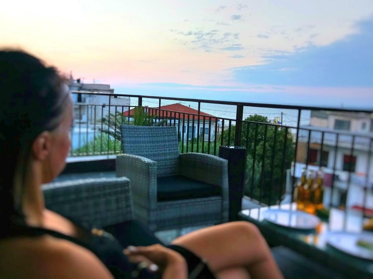 Pure Bliss Luxury Beachfront Apartment With Panoramic Sea Views, Electric Bbq, Gym Equipment And More Agia Trias Exteriör bild